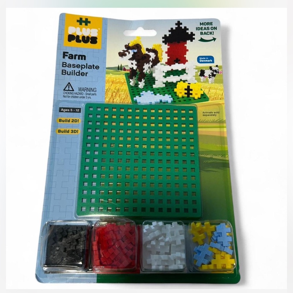 Farm Baseplate Builder Set - Green, Black, Red, White, Yellow